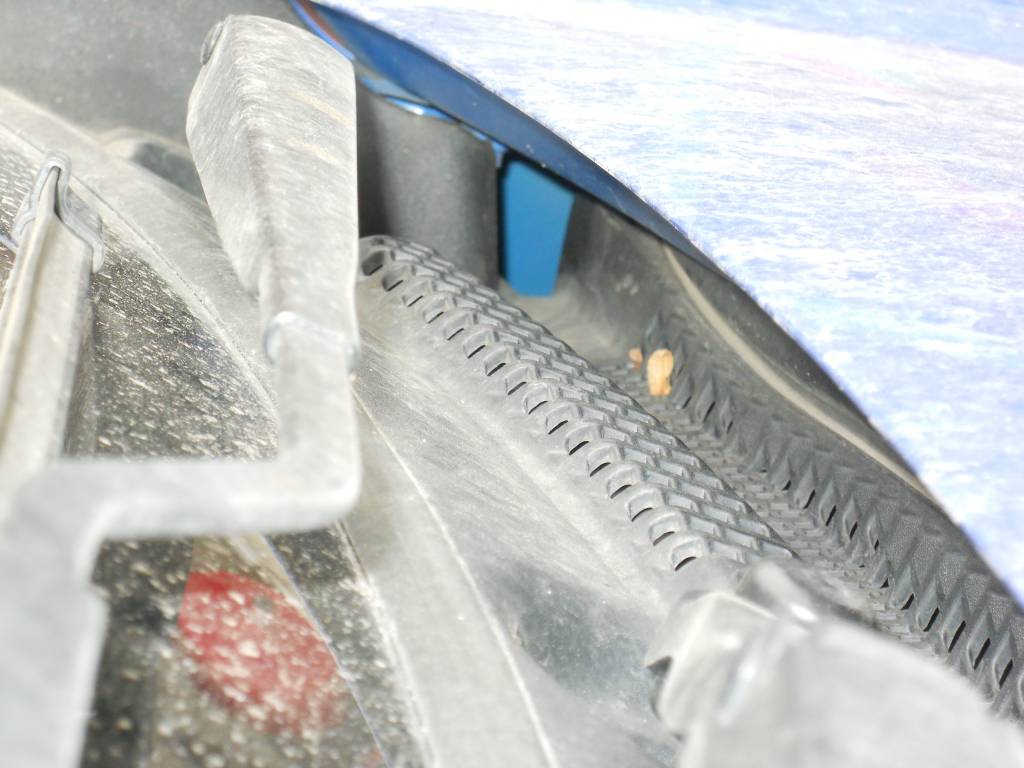 Мусор и грязь в пороге 123-2